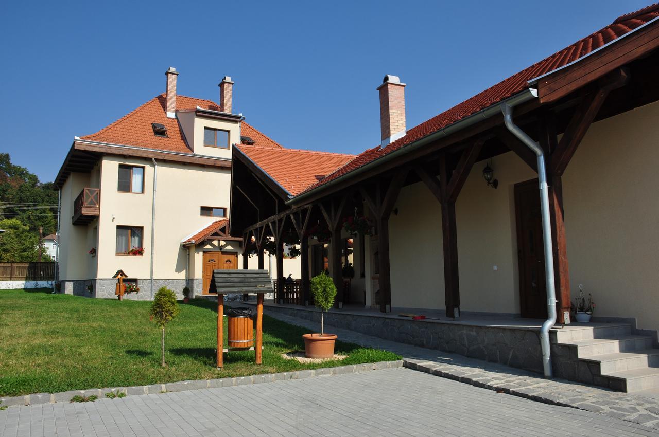 Vila Anna Malnas Bai Екстериор снимка