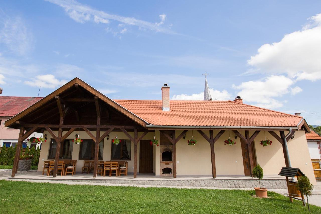 Vila Anna Malnas Bai Екстериор снимка